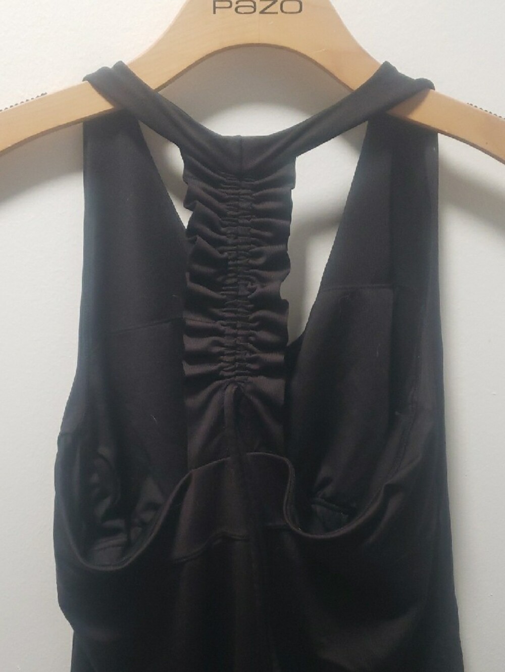 Black Ruched T-Back Tank - Picture 4 of 4
